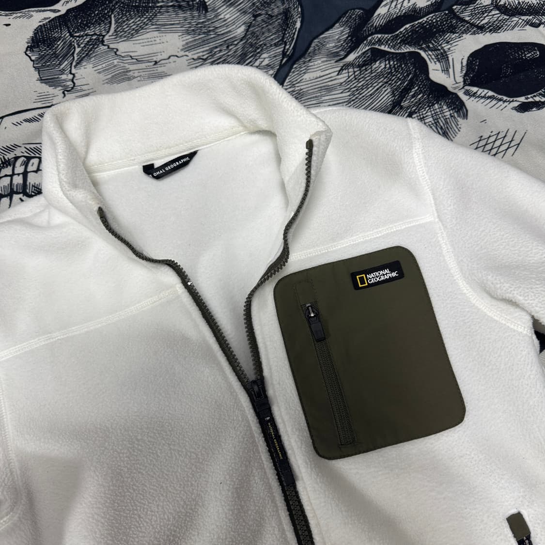 내셔널지오그래픽 플리스 집업 XS사이즈 상품이미지2