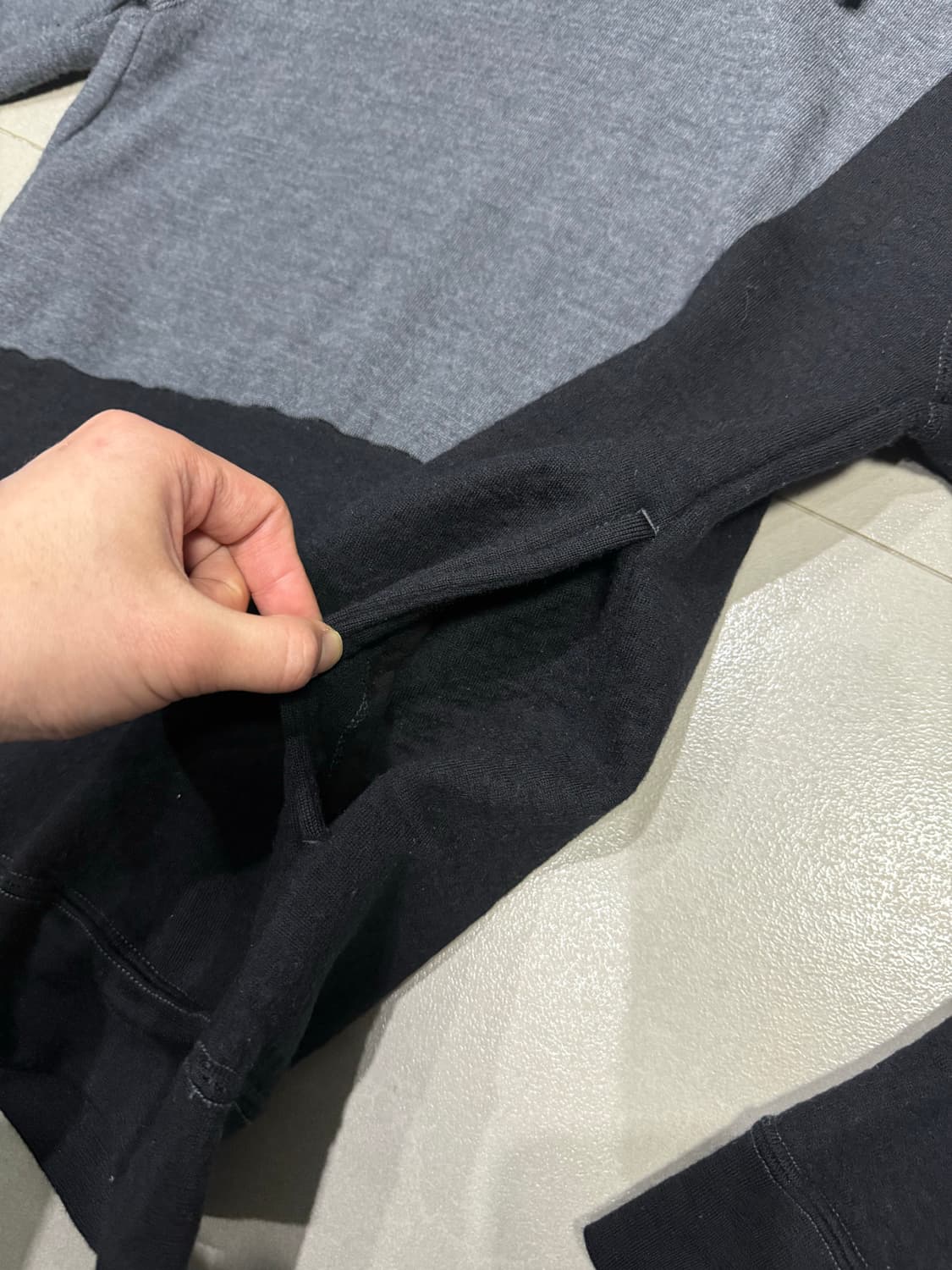 2021 꼼데가르송 해체주의 울 후드티 스웨터 상품이미지4