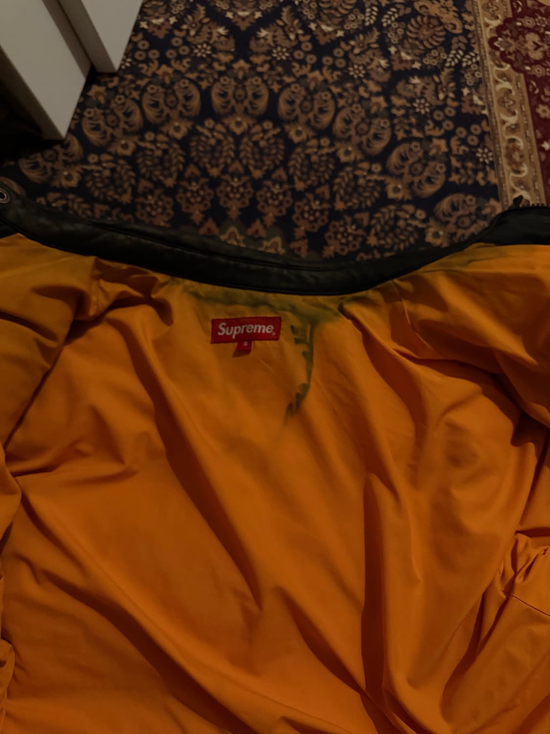 슈프림 레더카라 푸퍼패딩 s 상품이미지3