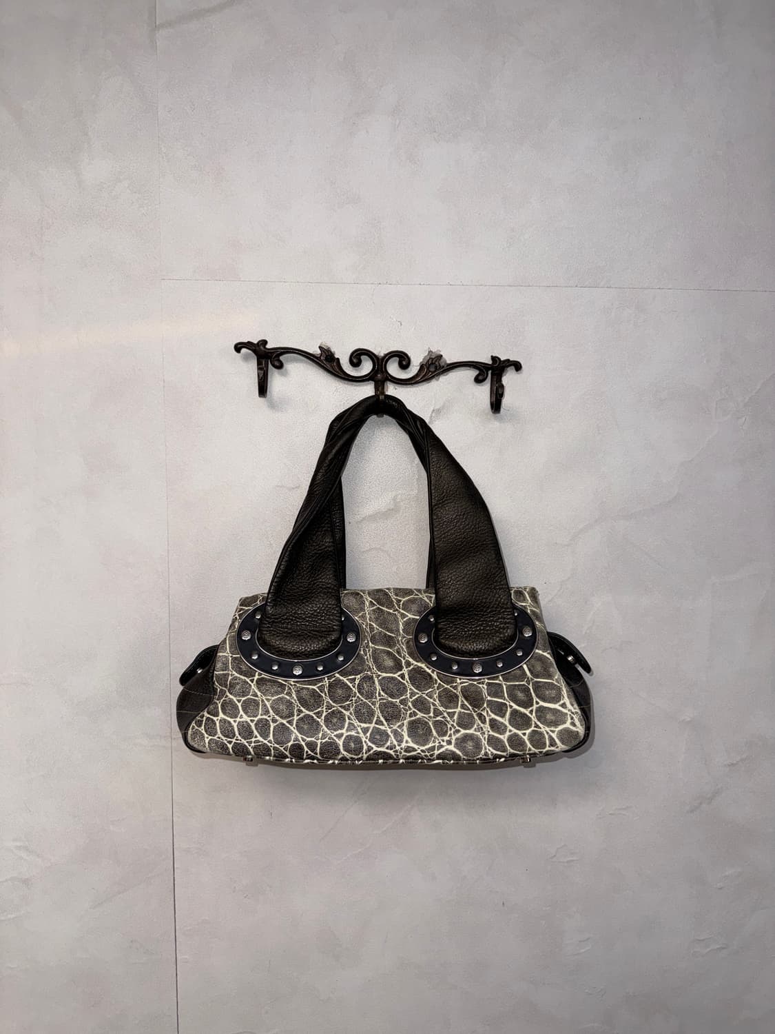 Mila Schön charcoal stud python 숄더백 상품이미지1