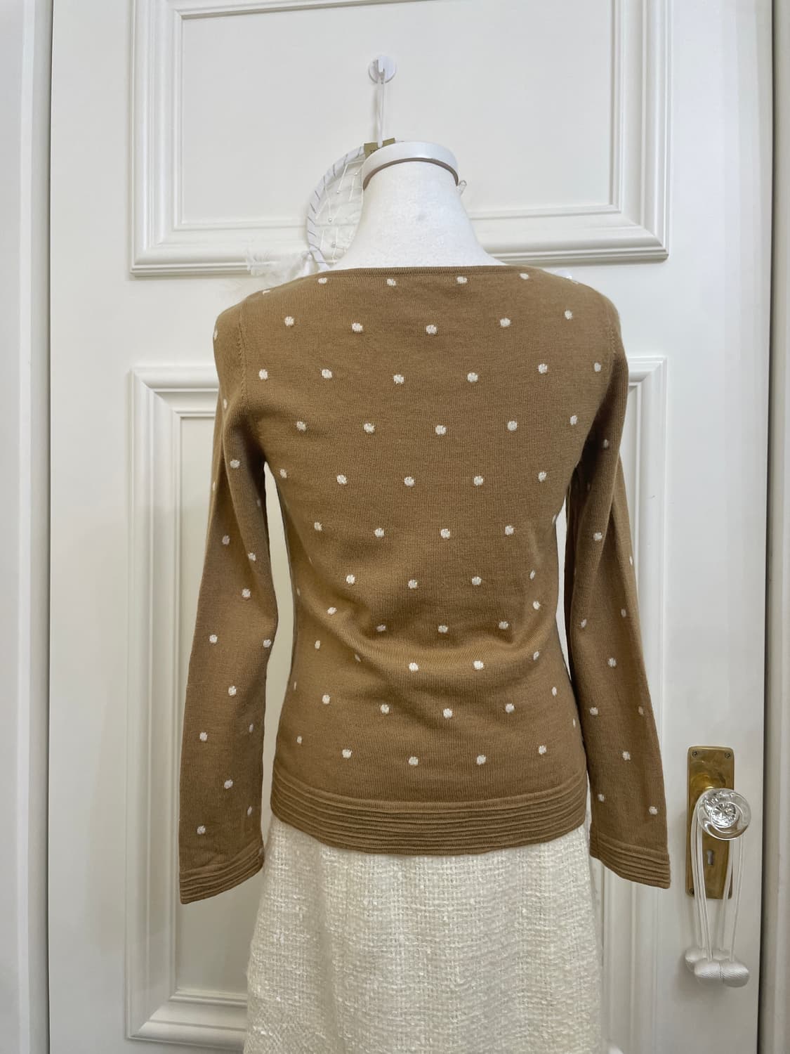 butter beige dot flower embroidery knit 상품이미지5