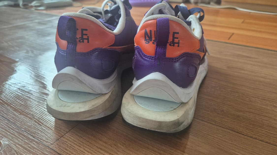 나이키 사카이베이퍼와플 다크 아이리스 판매합니다 상품이미지3