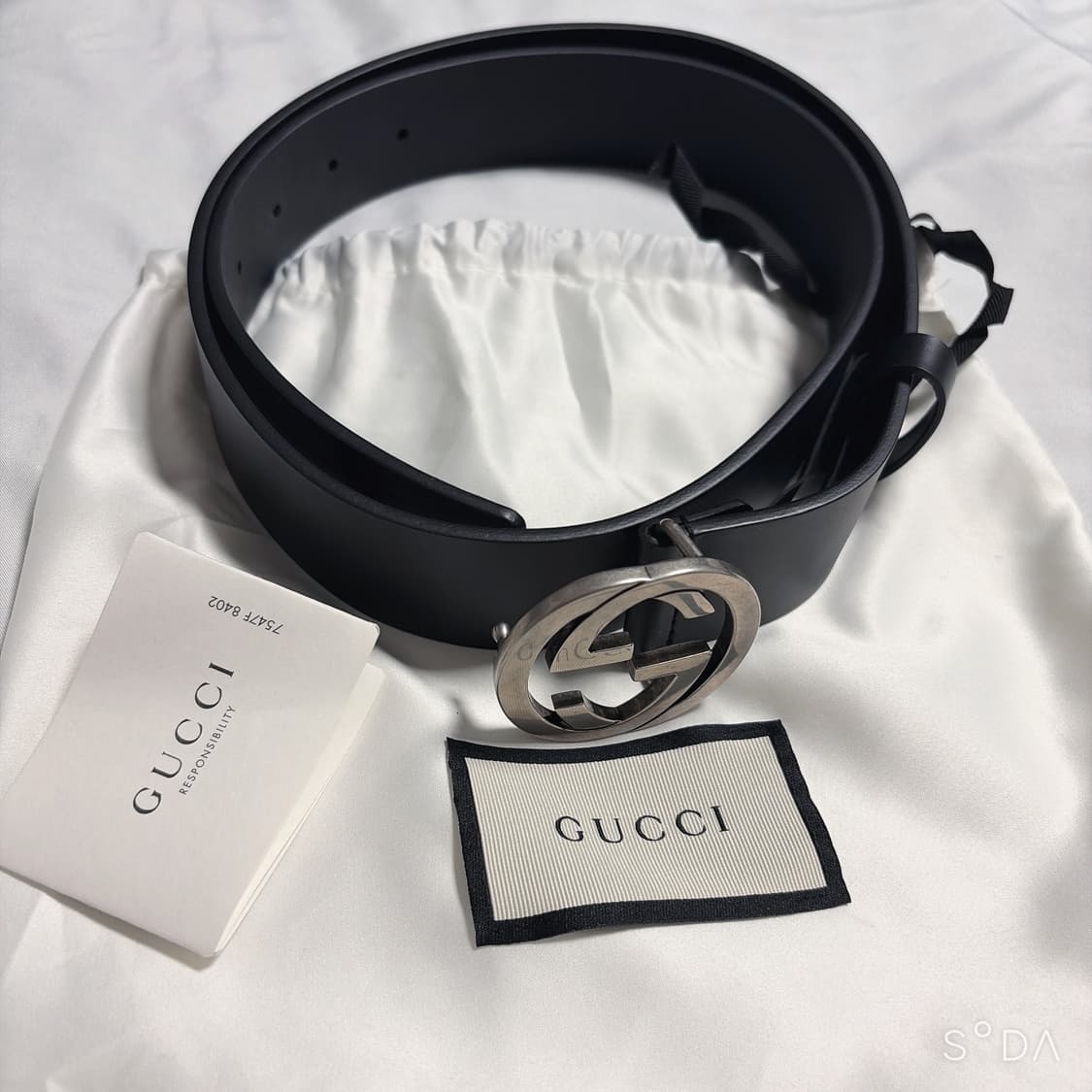 구찌 인터로킹 G 블랙 벨트 은장 105cm 상품이미지1