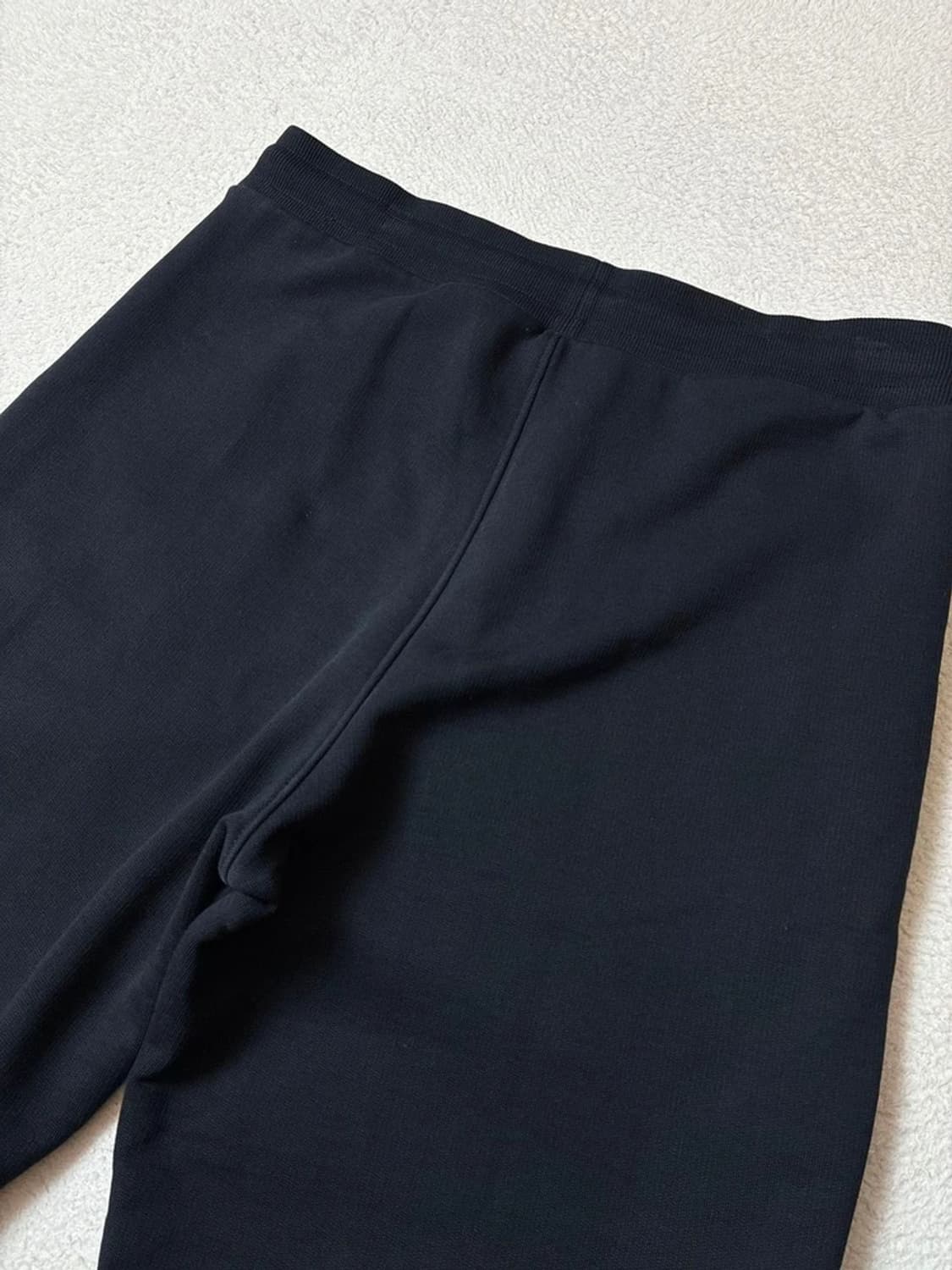 아미 AMI 22ss 하트 로고 트랙 스웻 팬츠 PN7403 상품이미지5