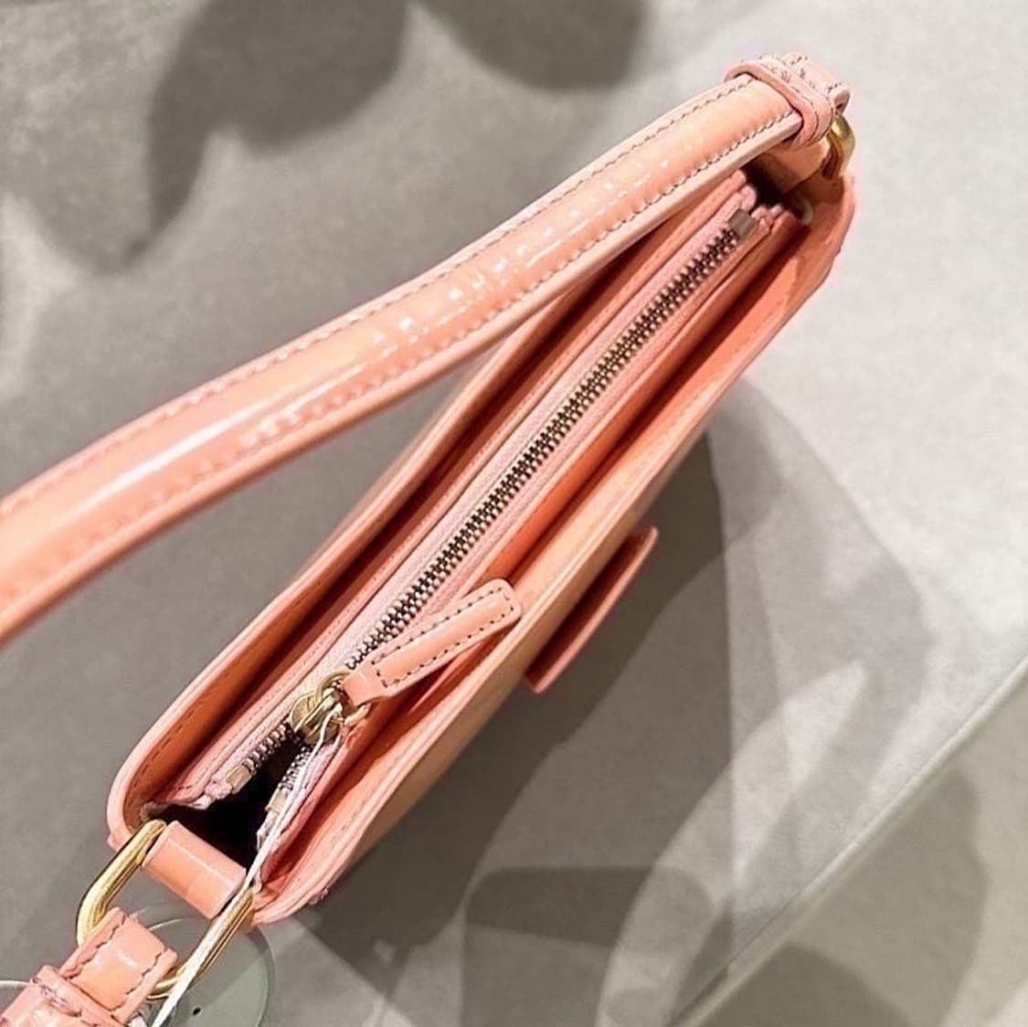 (정품/새상품) 3.1 필립 림 여성 연핑크 카프스킨 바게트백 숄더백 상품이미지4