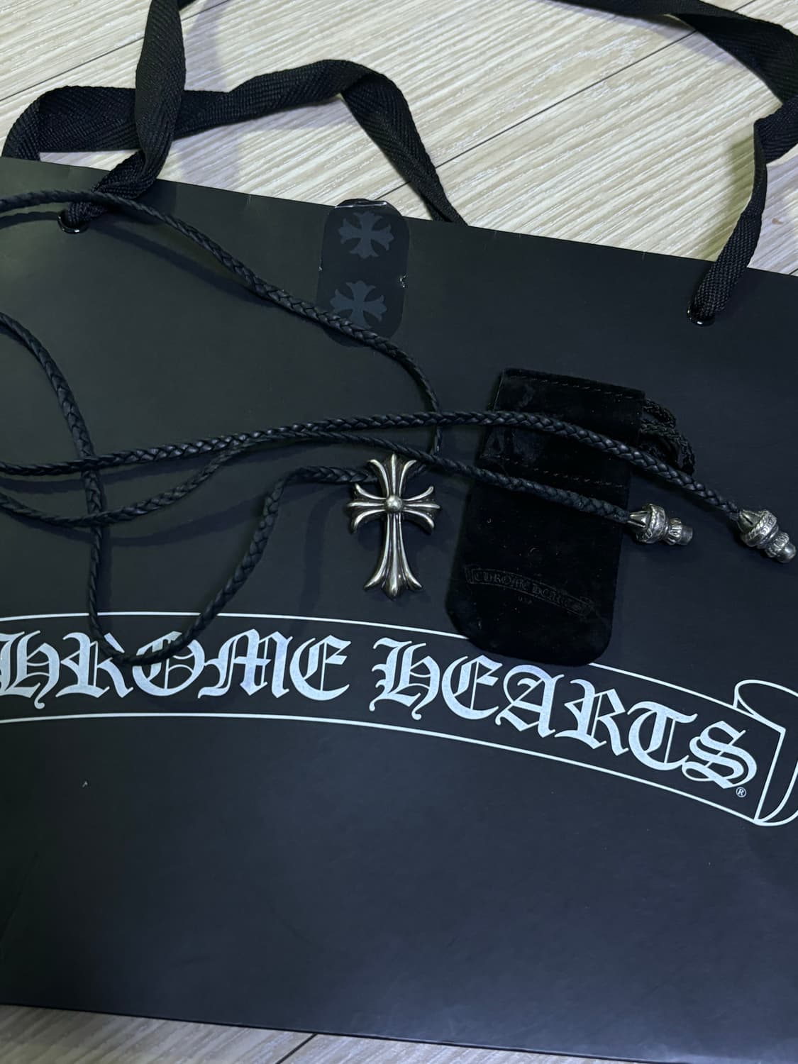 크롬하츠 참 레더 크로스 목걸이 상품이미지1