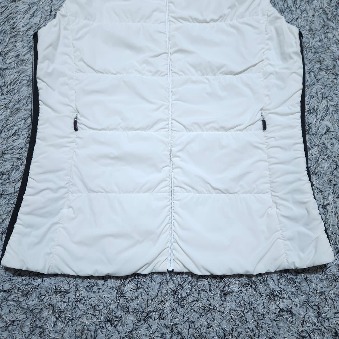 타이틀리스트) L 여자 패커블 발수 패딩조끼 / 왕눈이샵 상품이미지4