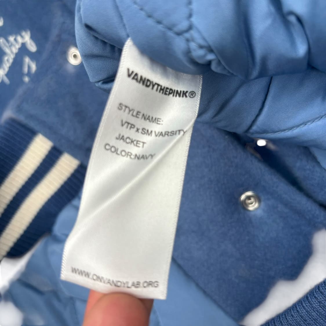 반디더핑크 X SM 엔터테이먼트 아티스트 바시티 자켓 L 상품이미지9