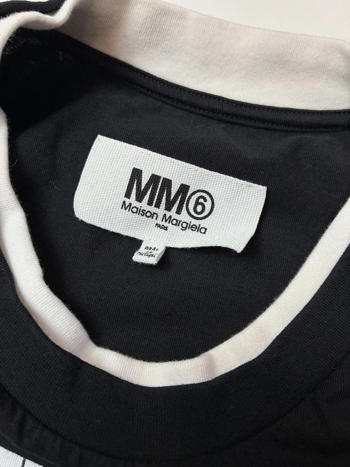 메종마르지엘라 MM6 그래픽 반팔 티셔츠 PN4636 상품이미지9