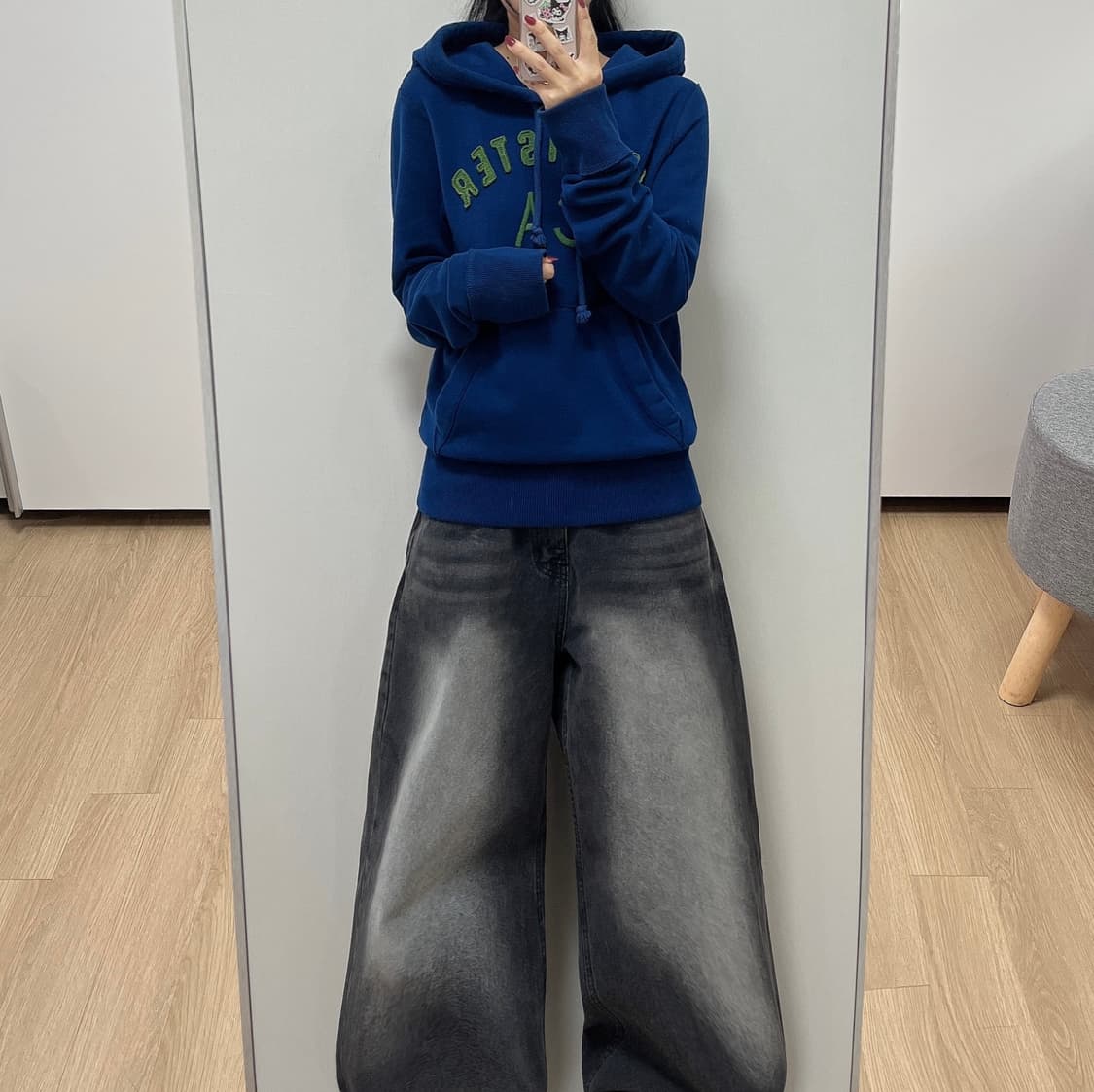 홀리스터 자수로고 딥네이비 후드티 상품이미지1