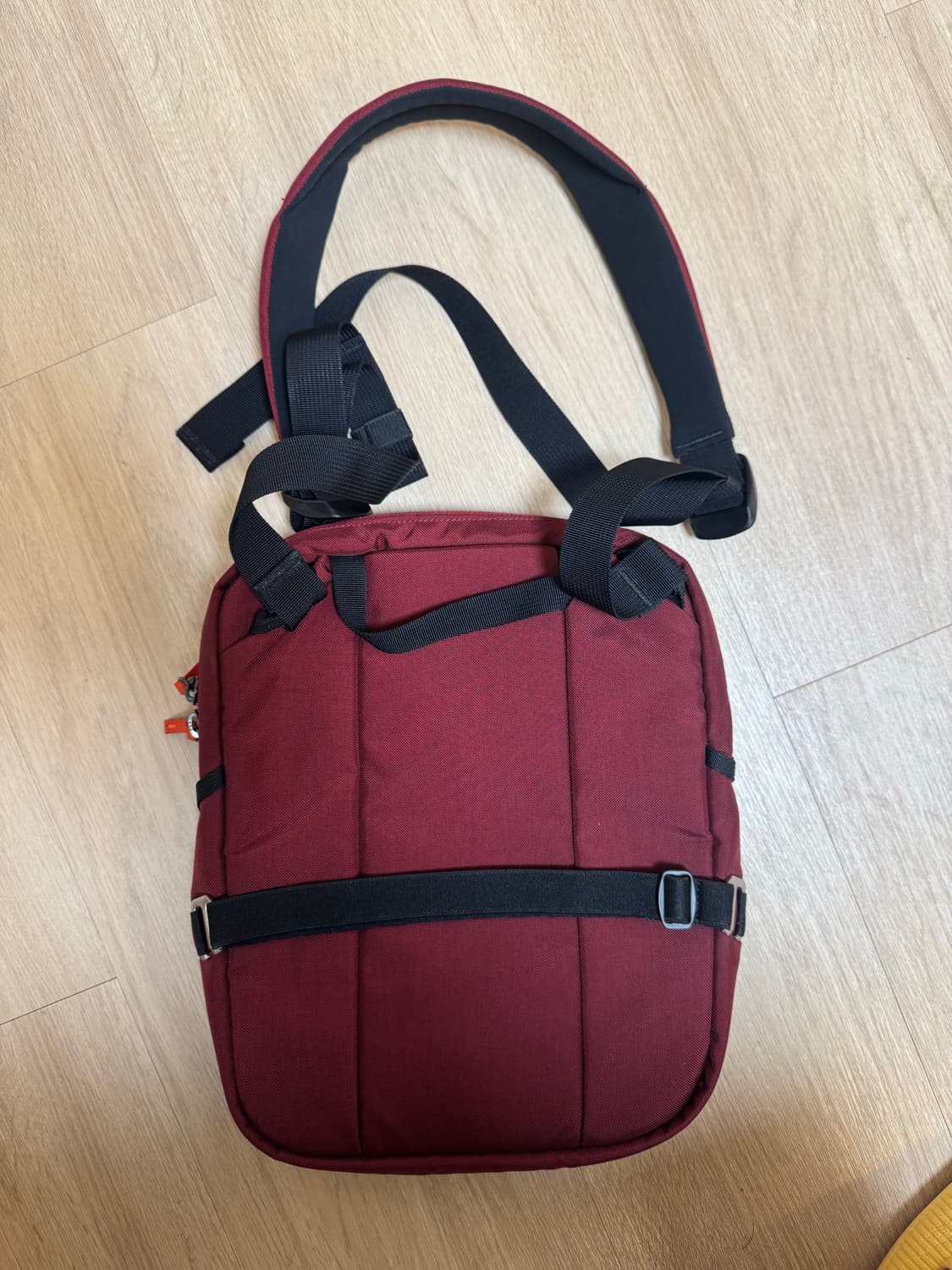 아크테릭스 사이드슬링블레이드4 와인색 상품이미지3