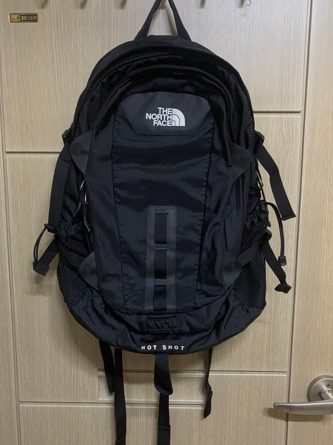 노스페이스  핫샷 블랙 백팩 상품이미지1
