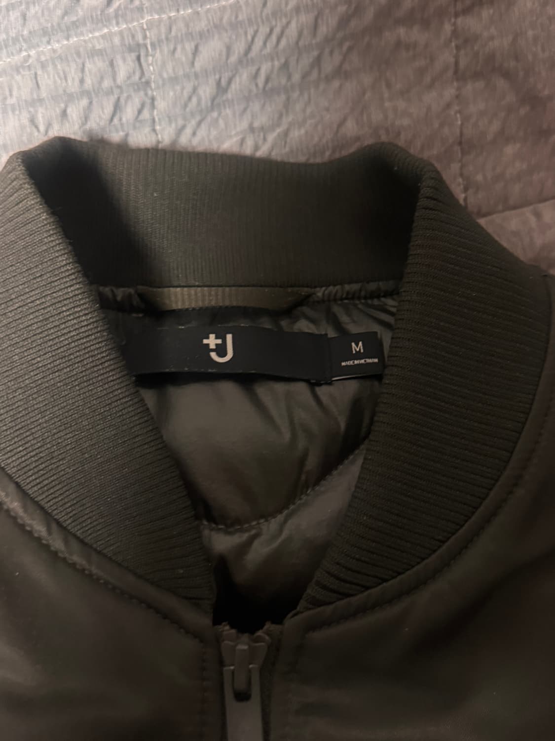 유니클로 질샌더 ma-1 그레이 m 사이즈(구버전) 상품이미지3