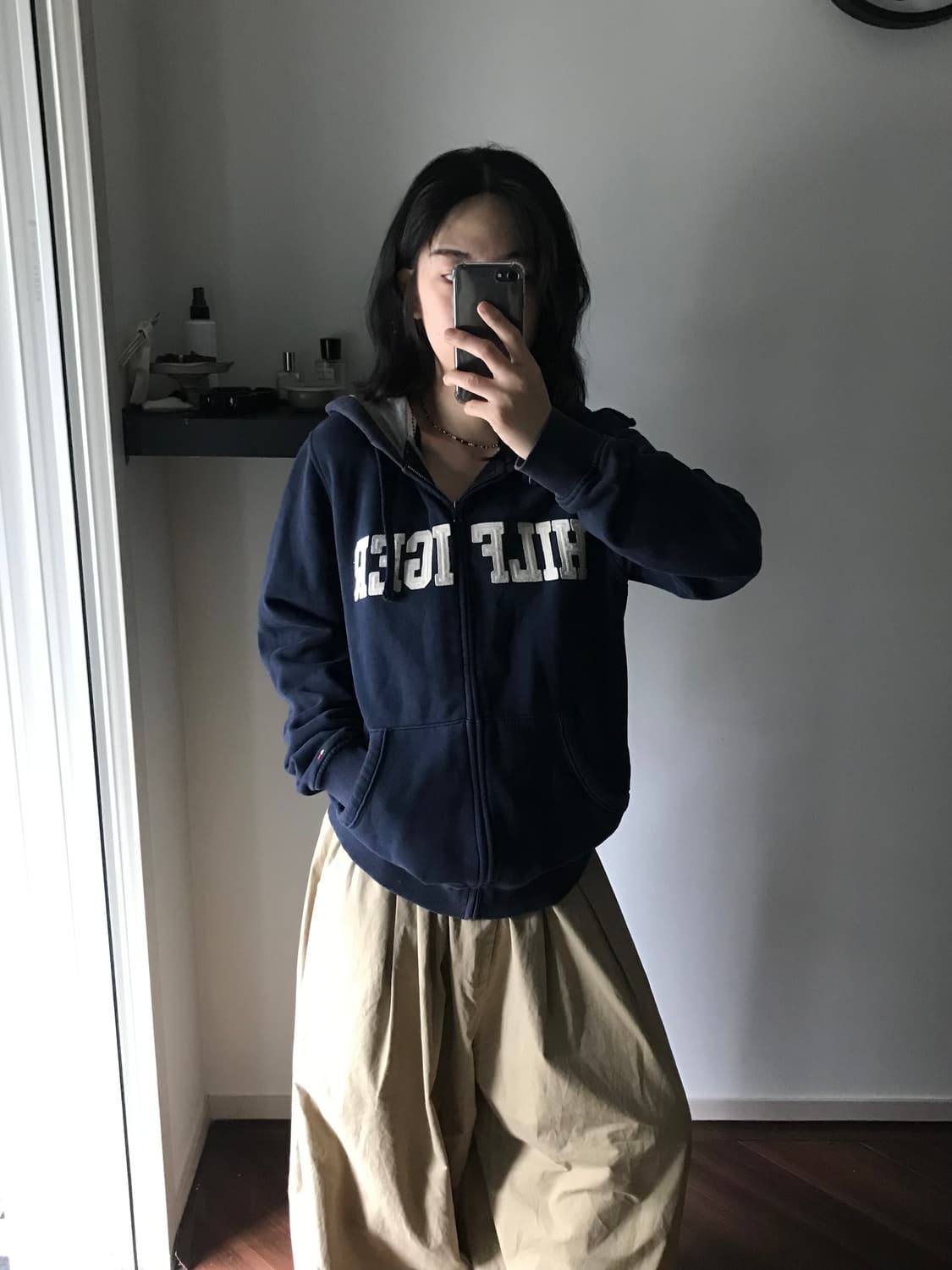 타미힐피거 중앙 스펠아웃 로고 네이비 후드집업 상품이미지2