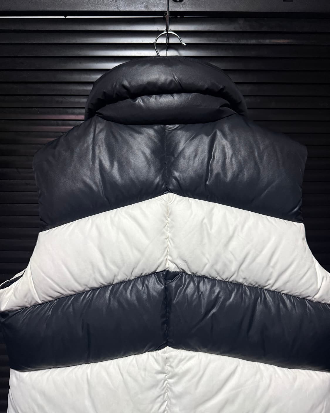 나이키 스트라이프 흰 검 패딩 조끼 베스트 L 100 블랙 화이트 덕다운 상품이미지4