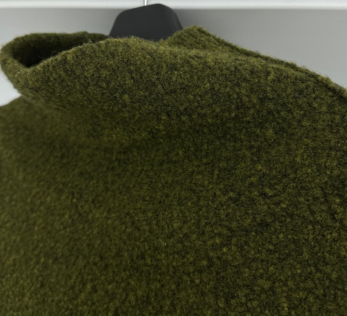 [COS 코스] 여성 터틀넥 부클레 올리브 그린 니트 상품이미지6