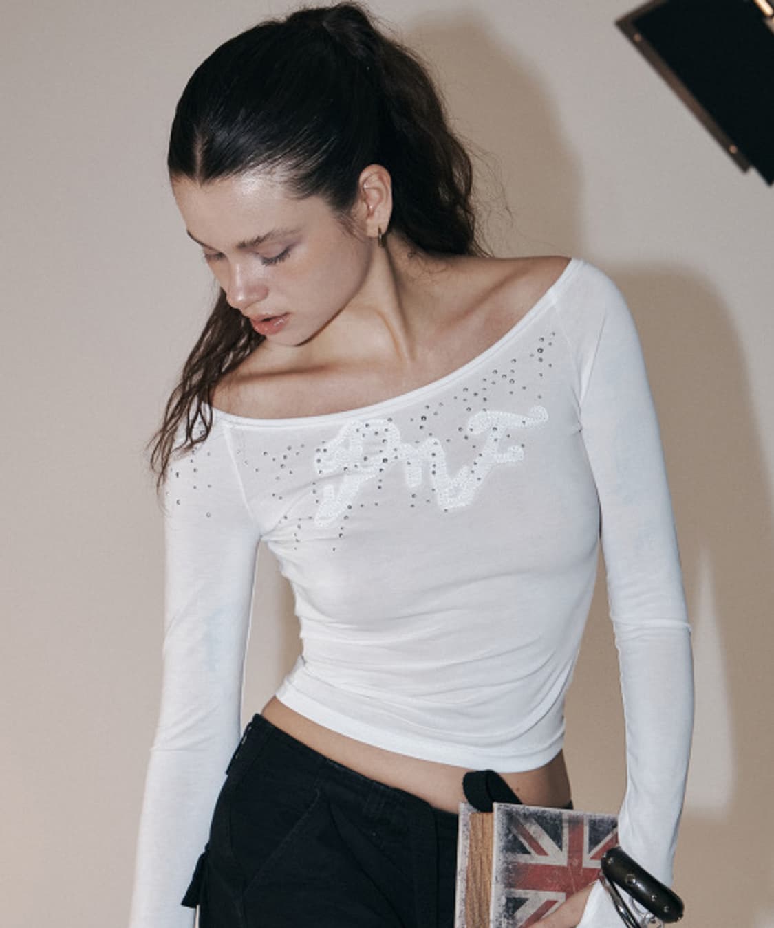 플리즈노팔로우 키라 스톤 롱슬리브 탑 화이트 상품이미지1