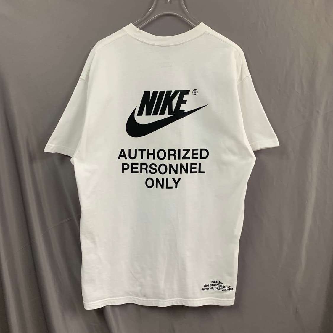 XL 나이키 NSW 오서라이즈드 루즈핏 프린팅 반팔티 상품이미지2