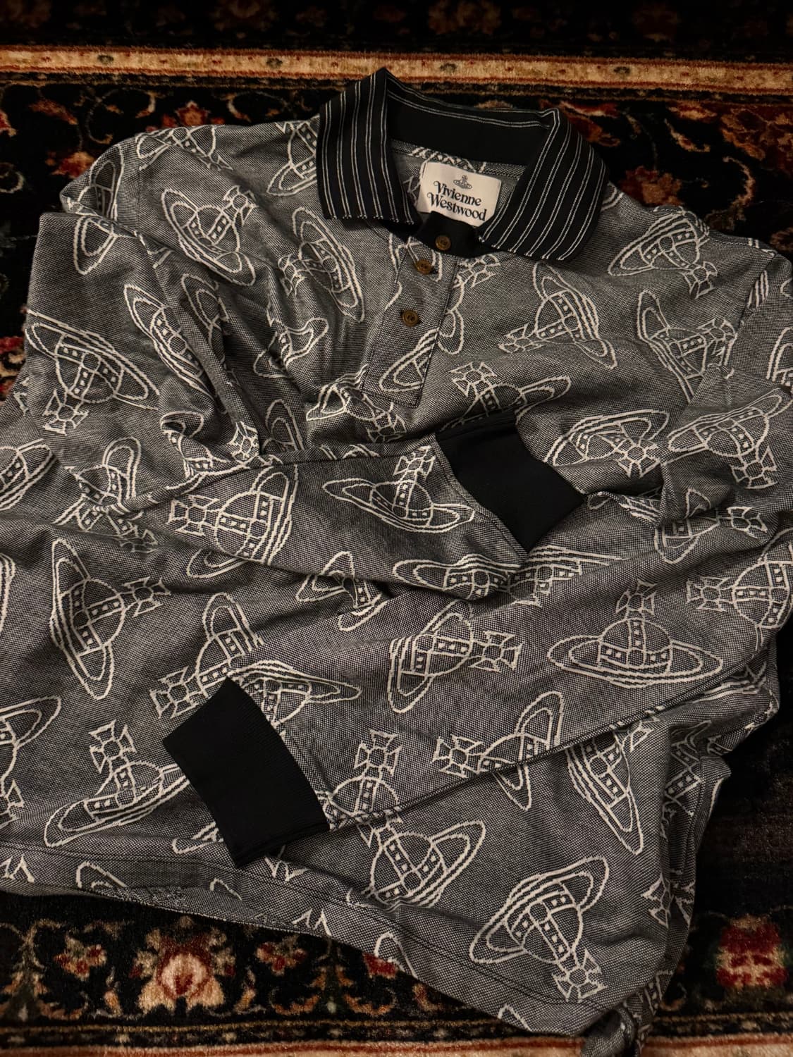 정품 비비안웨스트우드 카라티 상품이미지1