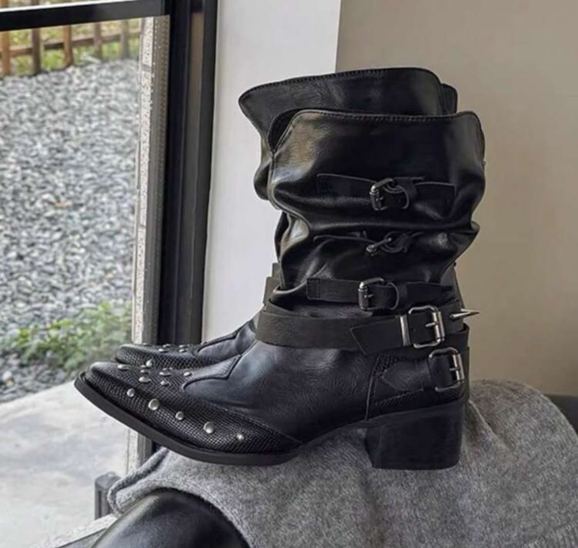 웨스턴 스터드 스트랩 부츠 블랙  상품이미지1