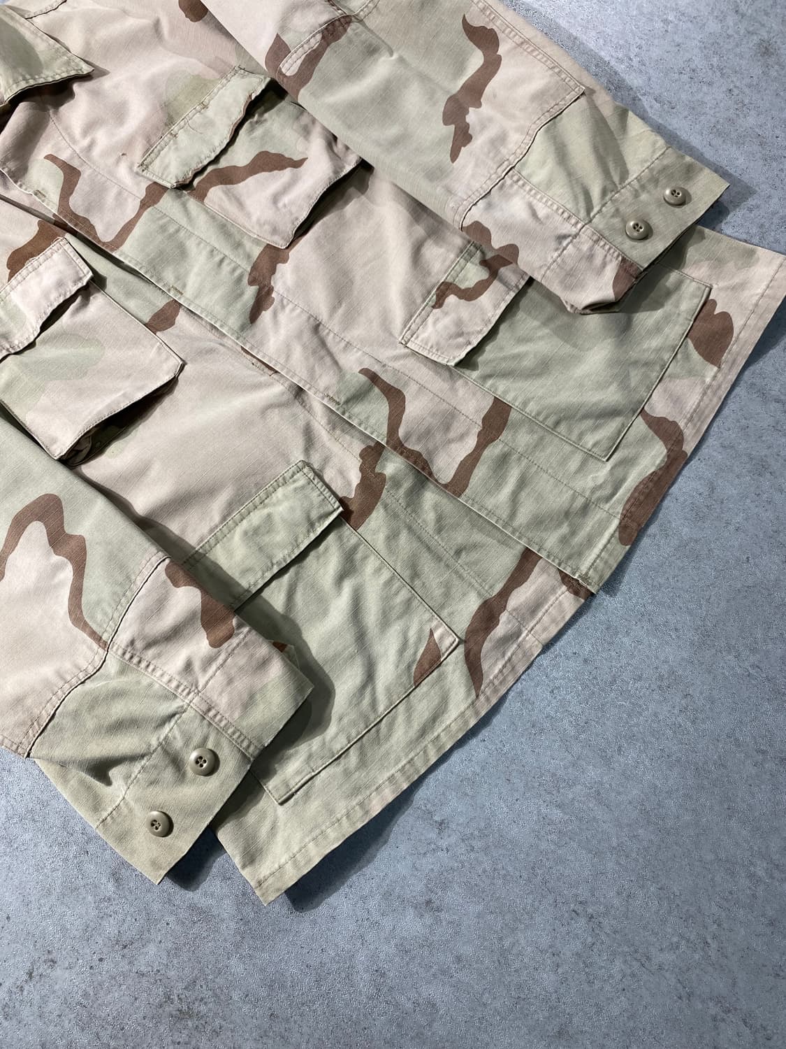 [M] 90s U.S.ARMY 미군 데저트 카모 BDU 자켓 상품이미지3