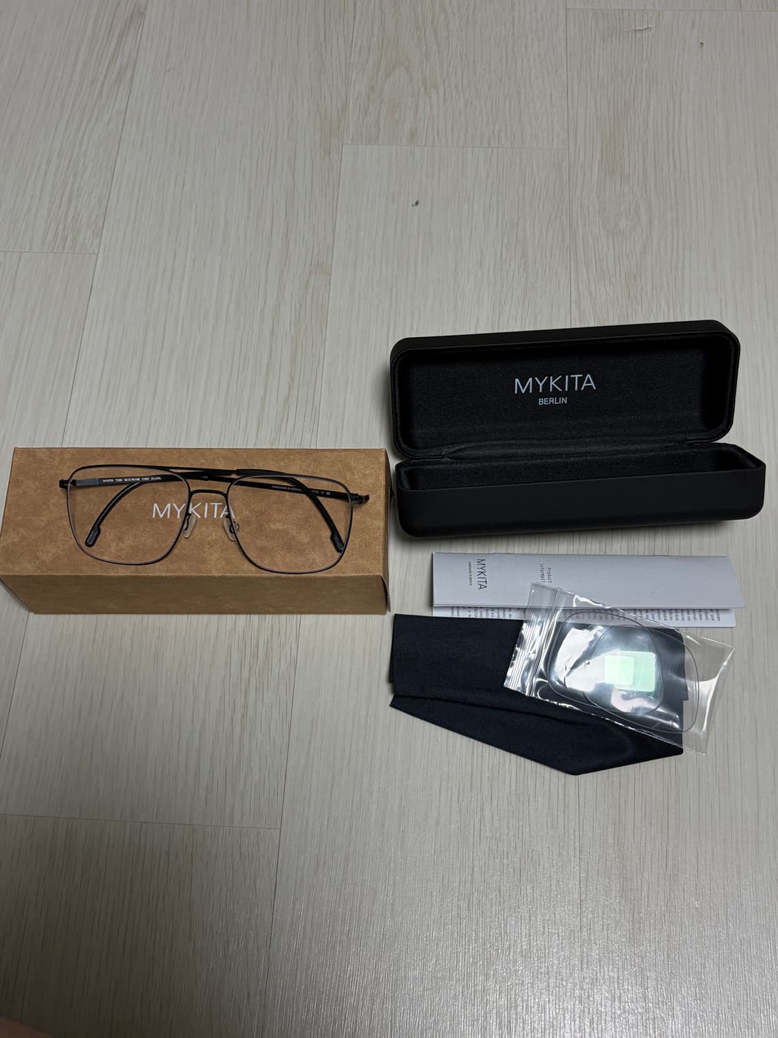 마이키타 토비 블랙 투브릿지 안경테 상품이미지1