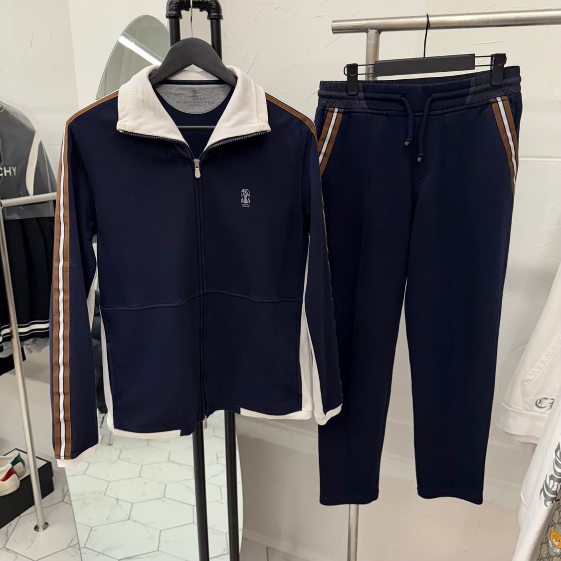 [백화점] 브루넬로 쿠치넬리 네이비 트랙 셋업 상품이미지1