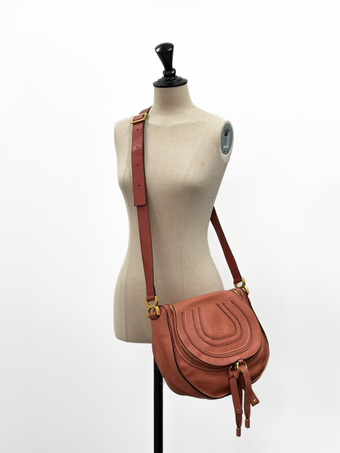 끌로에 마르씨 미디움 새들 크로스백 상품이미지7