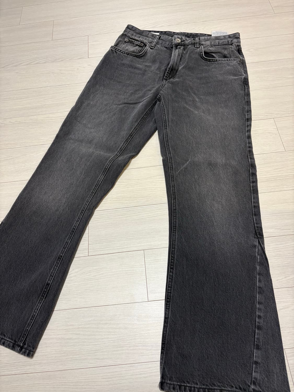 자라 플레어핏 부츠컷 블랙 워싱 데님 팬츠 31인치 상품이미지1