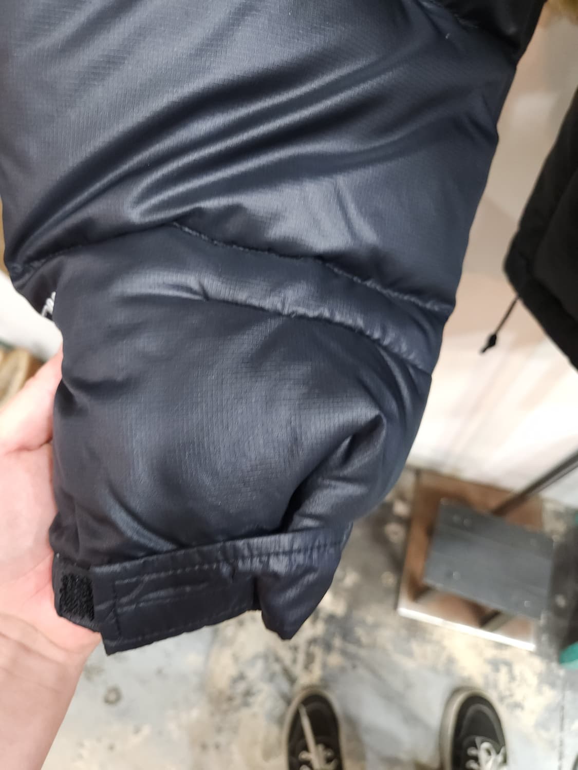 노스페이스 700 올블랙  눕시 구스 패딩점퍼

 상품이미지5