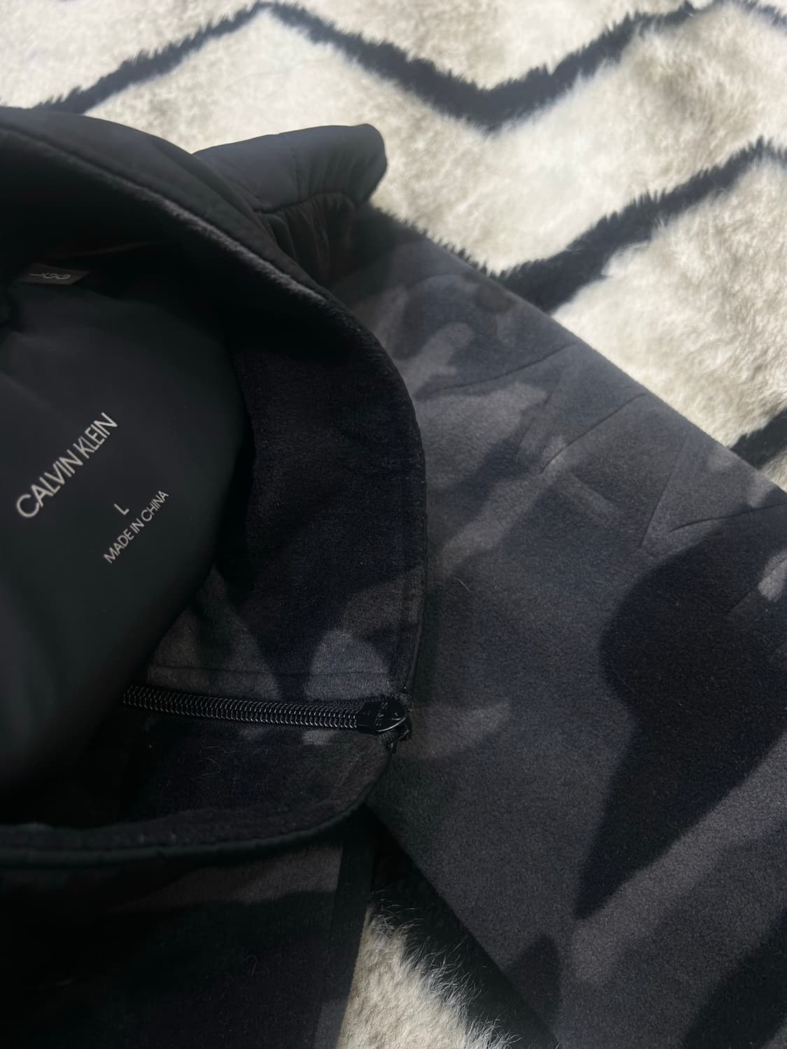 [L]켈빈클라인 카모 플리스 자켓 상품이미지5