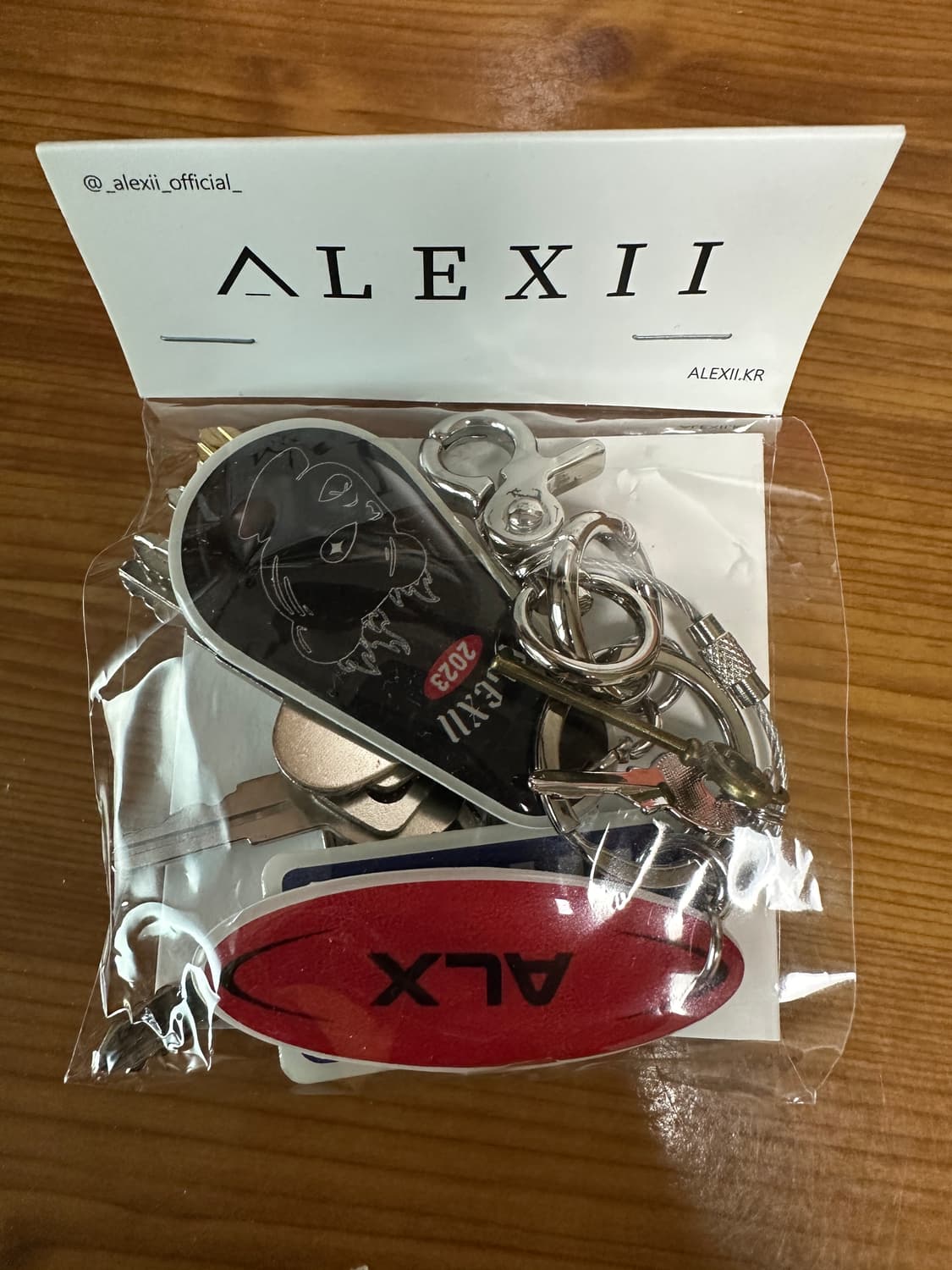 알렉시 투 머치 키링 상품이미지3