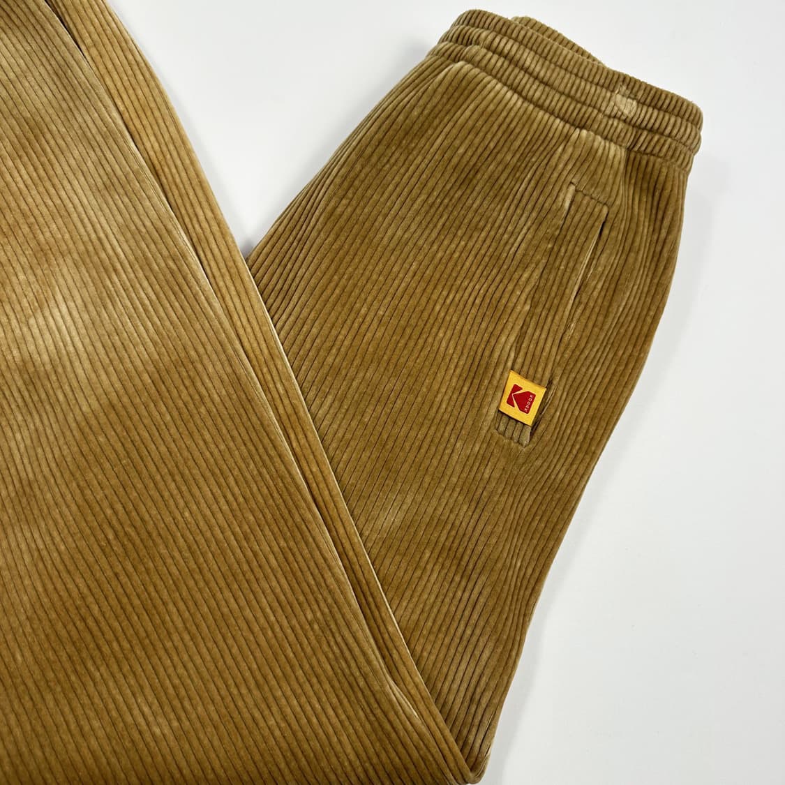 코닥 트레이닝 베이지 코듀로이 조거팬츠 (XS 여성추천) 상품이미지1