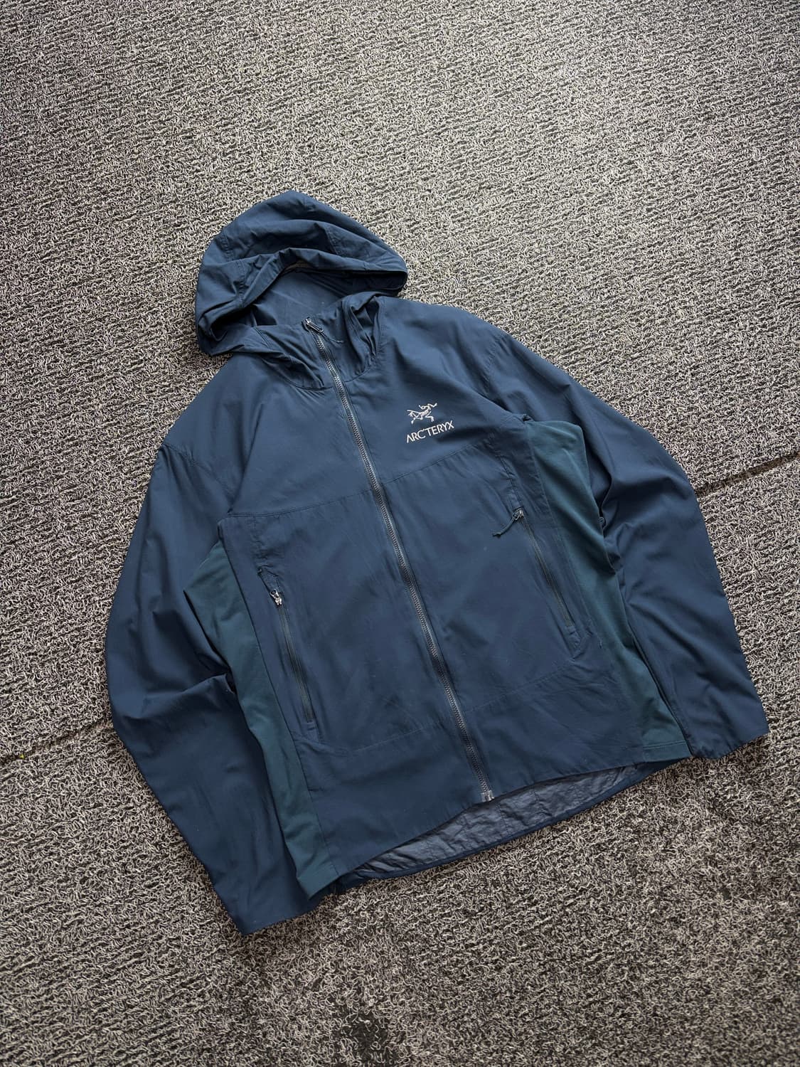 아크테릭스 아톰 SL 네이비 후디 재킷 2811 상품이미지1