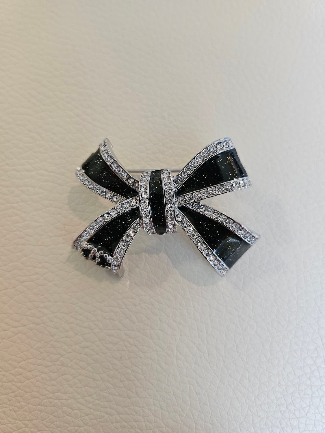 샤넬 블랙리본 CC 브로치 업사이클링 상품이미지1