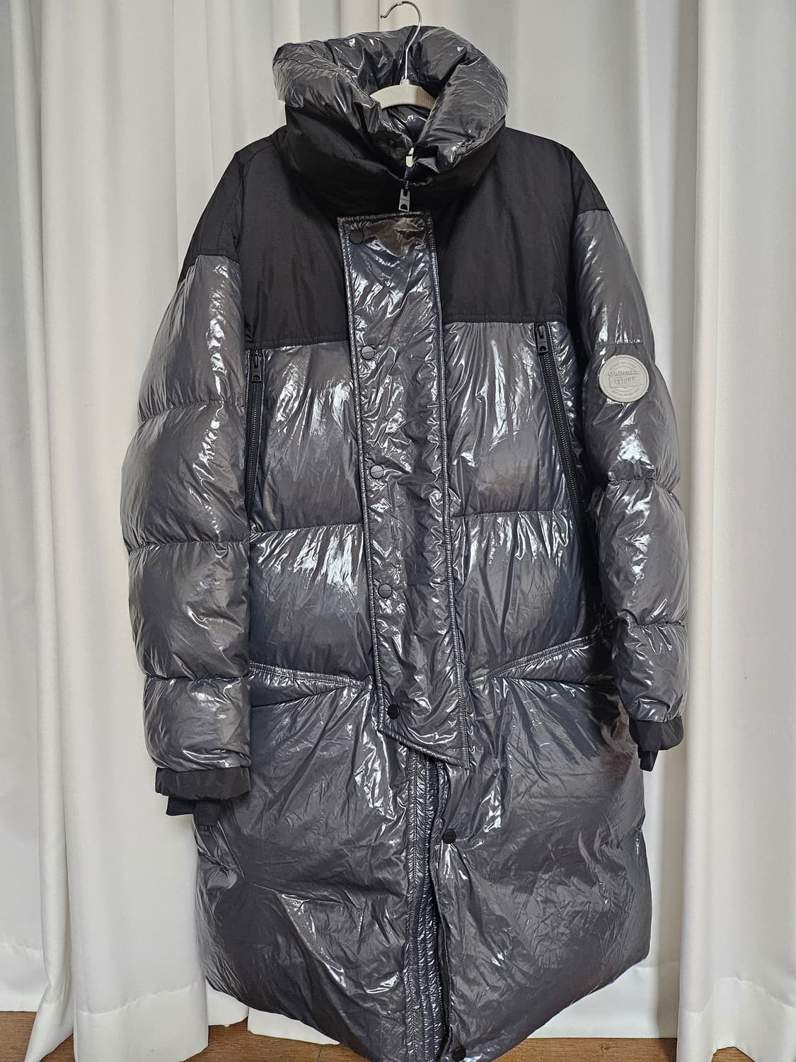 정품)오니츠카타이거 롱패딩S 상품이미지1