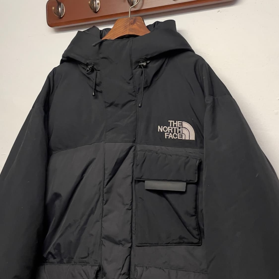 노스페이스 700필 폴라 다운 블랙 구스다운 패딩   상품이미지2