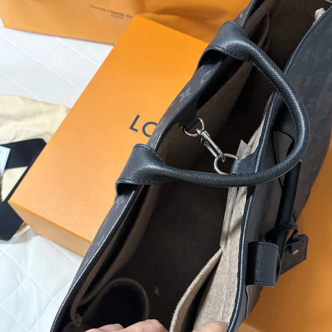 루이비통 위켄드 토트백 상품이미지8