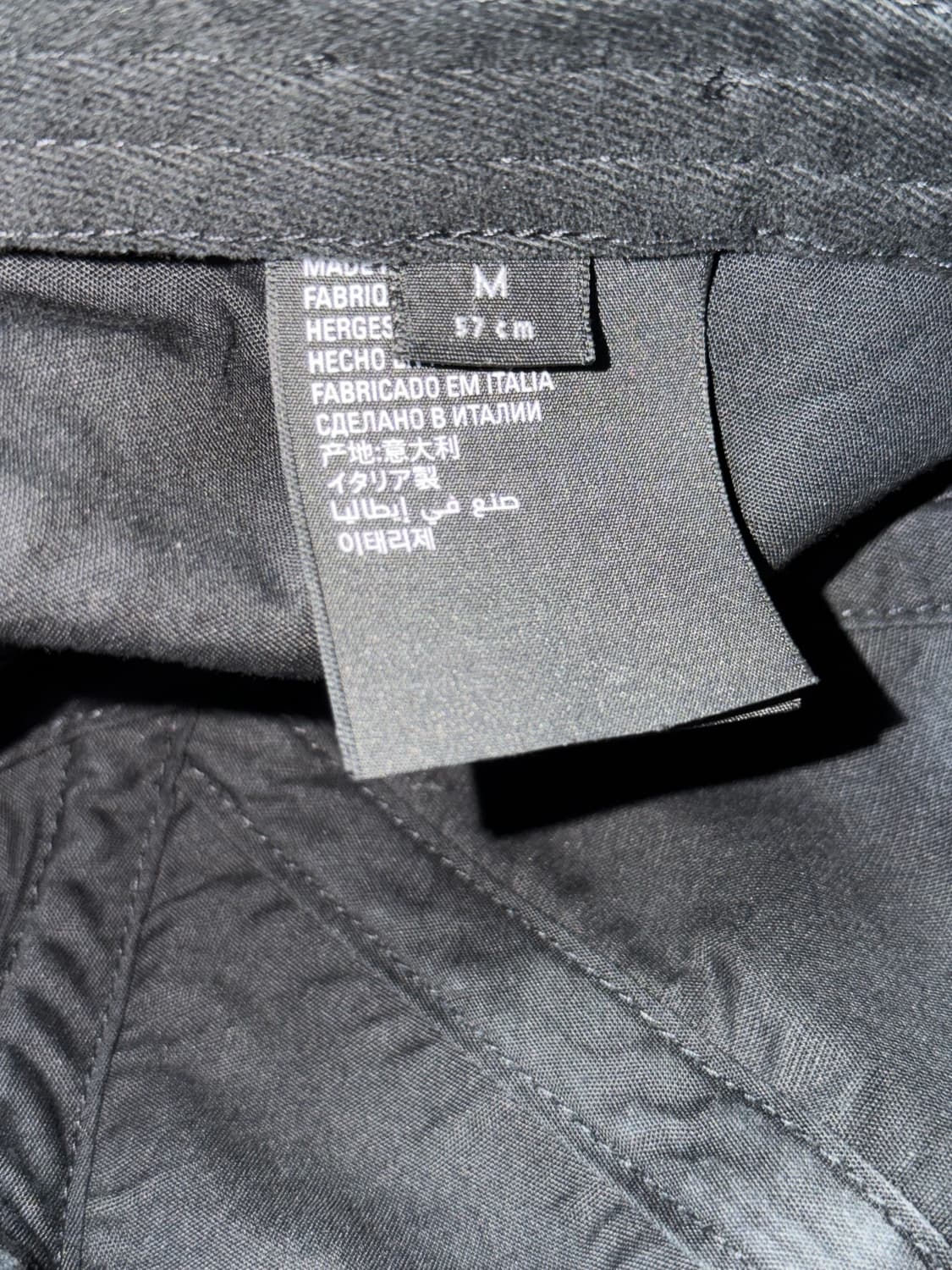 Balenciaga Cutout Logo Cap 상품이미지3