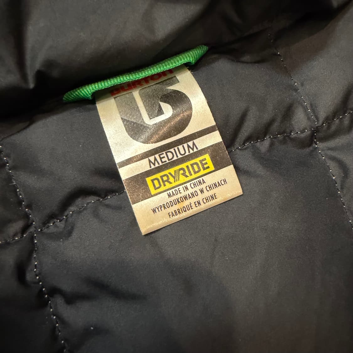 BURTON DRYRIDE 다운 경량 패딩 상품이미지3