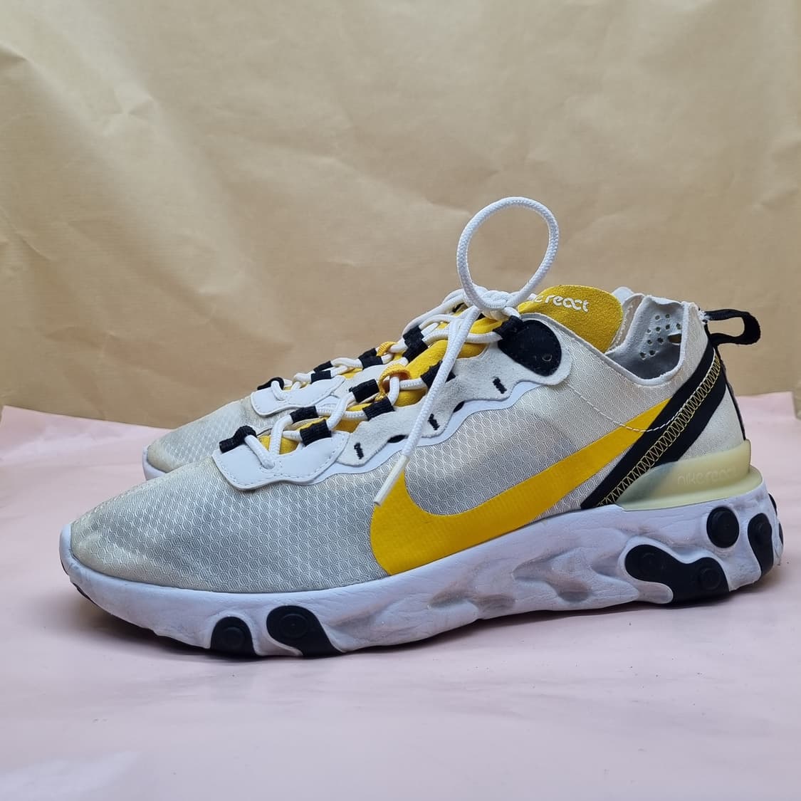 나이키 리액트 엘리먼트 55 데제트 엠버 운동화 265 상품이미지1