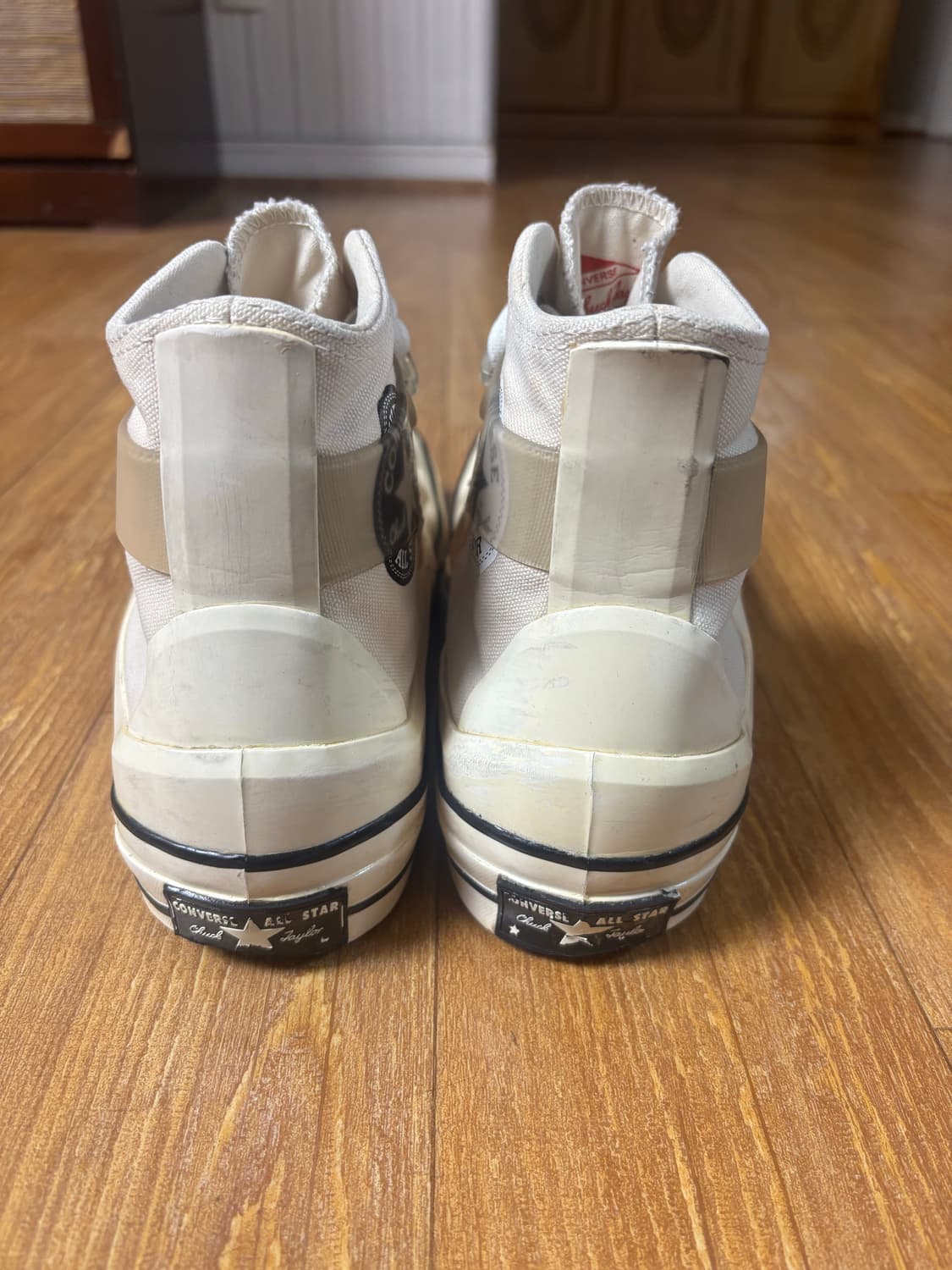 킴존스 x 컨버스  척테일러 하이 270 상품이미지3