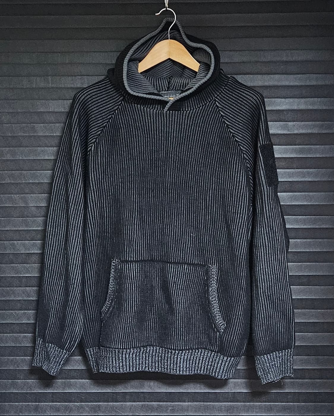 L 100 산산기어 후드티 새제품 정품 상품이미지1