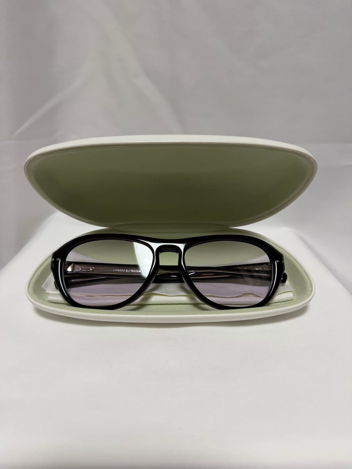 젠틀몬스터 오아 01(V) / 퍼플렌즈 상품이미지8