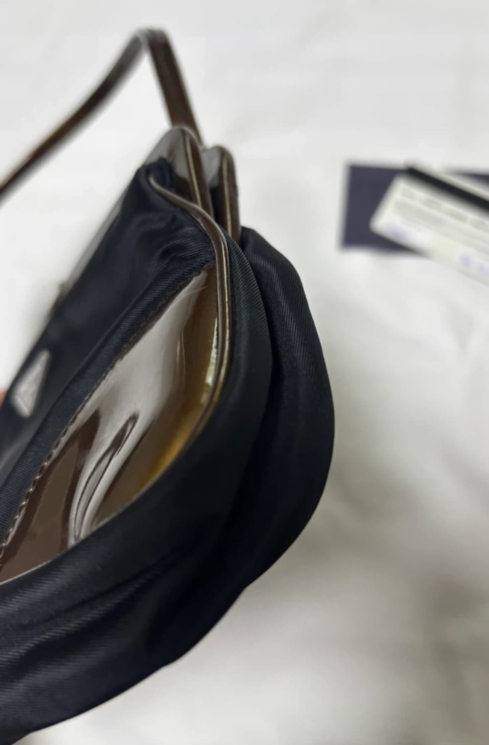 [정품] 프라다 테수토 버니쉬 나일론 빈티지 토트백
 상품이미지2