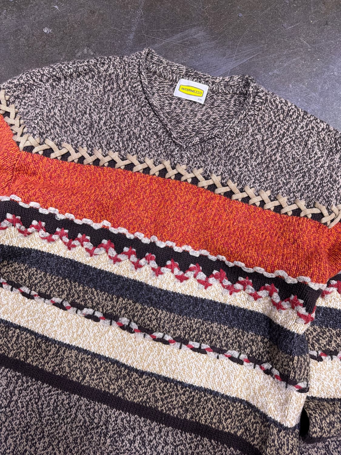 인터메조 스트라이프 배색 로프 울 니트 V넥 스웨터 105 상품이미지4