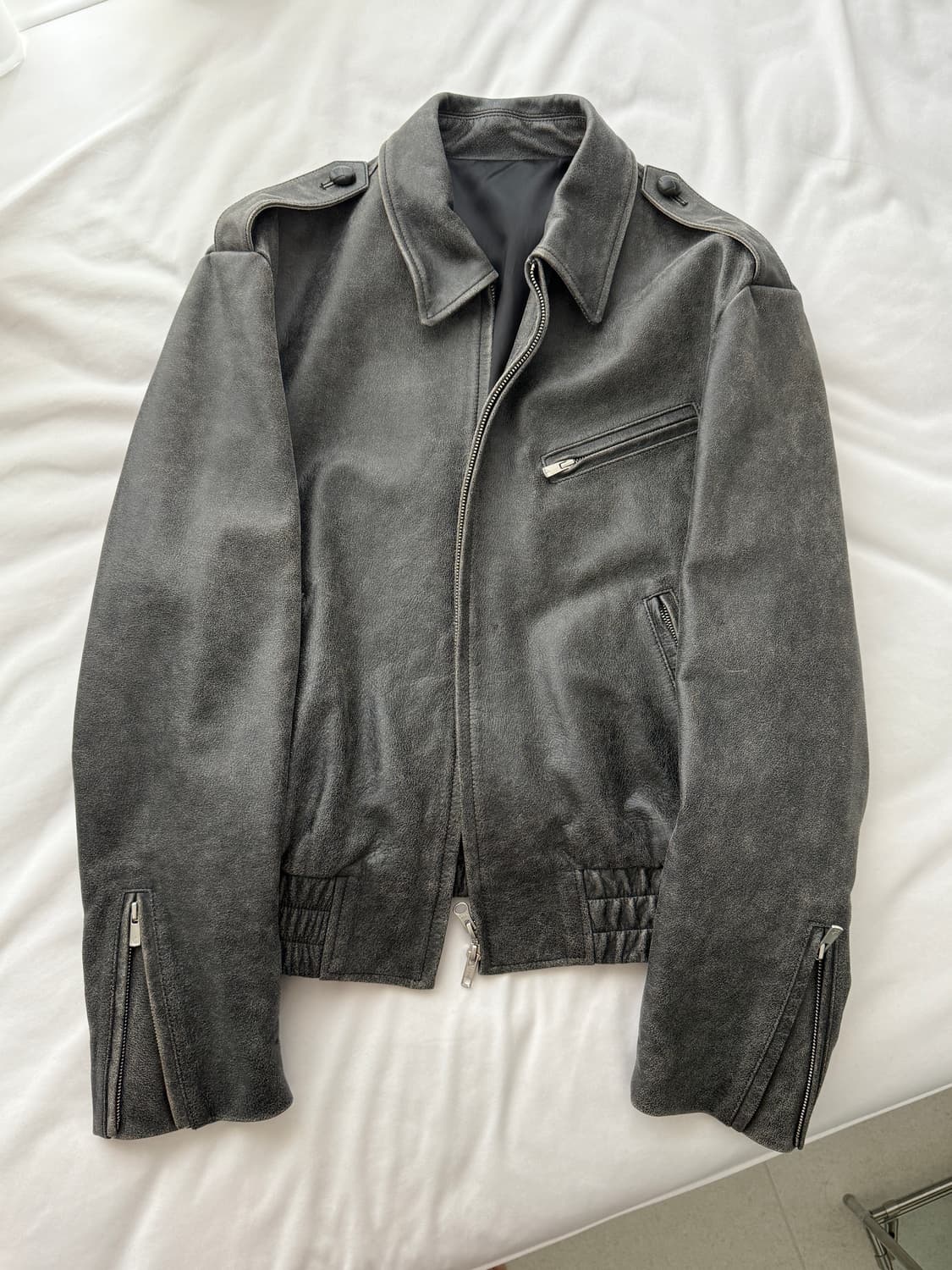 [M] STU 23FW 에폴렛 레더 자켓 블랙  상품이미지2