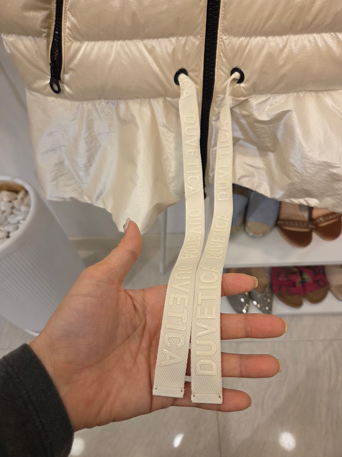 Duvetica 듀베티카 사밀리아 반팔 패딩 상품이미지4