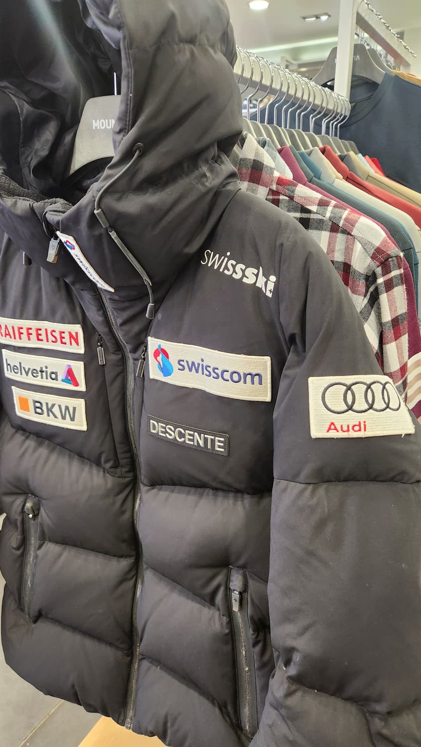 데상트 스위스 스키 패딩 남자 95 블랙 상품이미지4