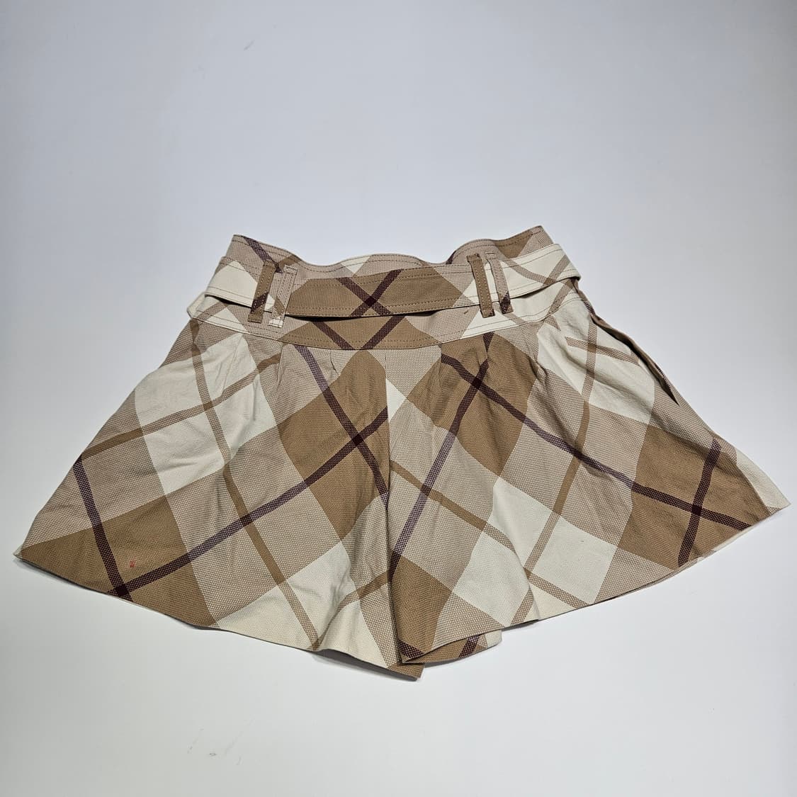 버버리 숏팬츠[36] 상품이미지2